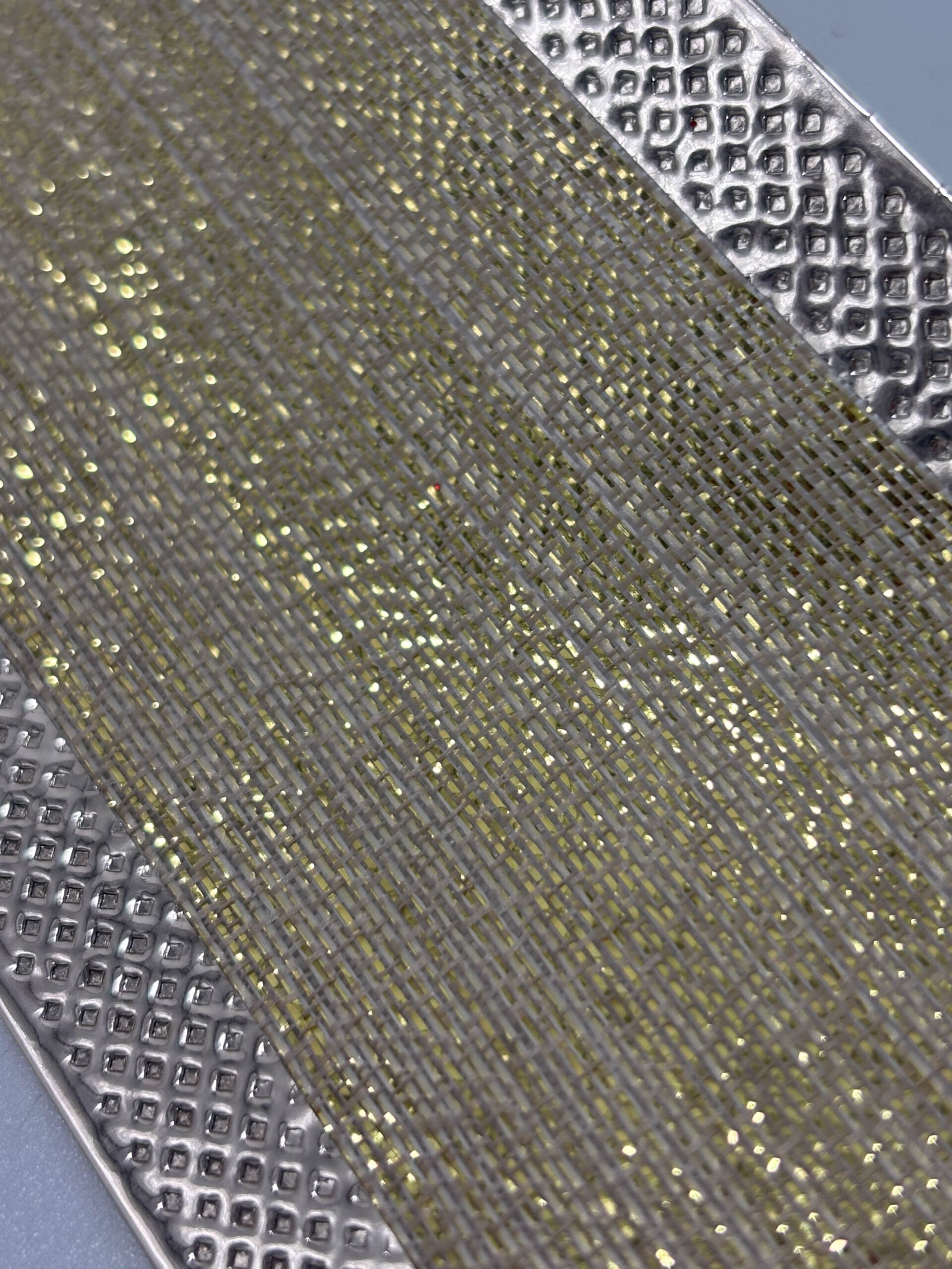 CINTA ALAMBRADA BRILLANTE 2,5x10 YARDAS CHAMPAÑA - Imagen 2
